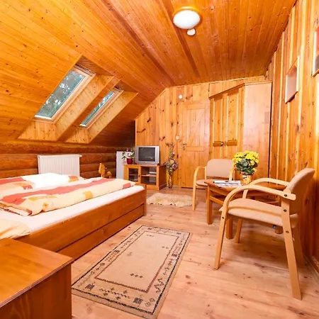 Guest house Penzion-ranc U Trapera Hrabusice
